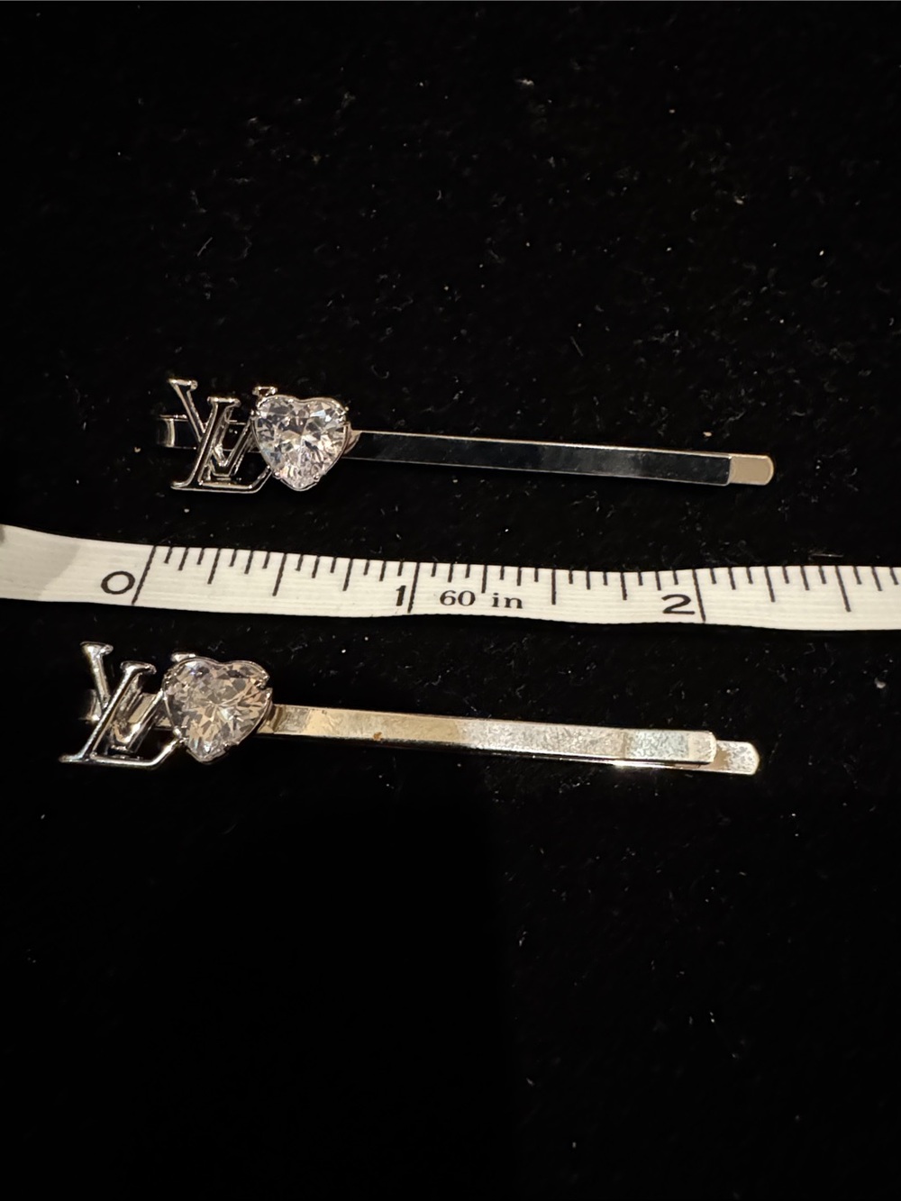 LV Fashion Silver & Bling Heart Hair Pin - Picture 5 of 6